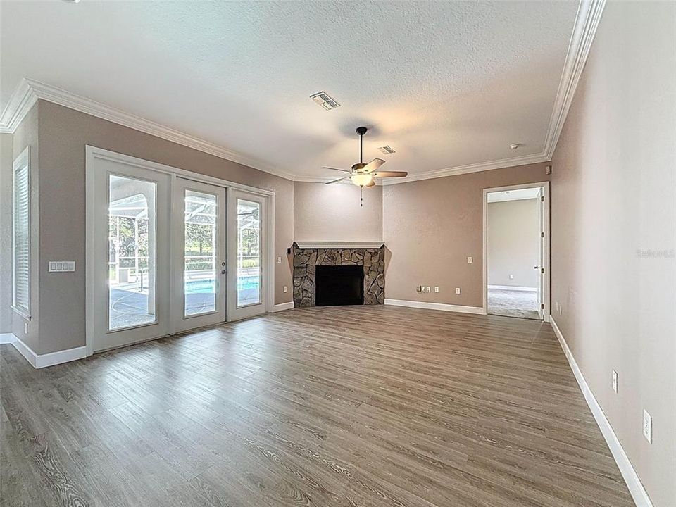 На продажу: $735,000 (4 спален, 3 ванн, 3352 Квадратных фут)