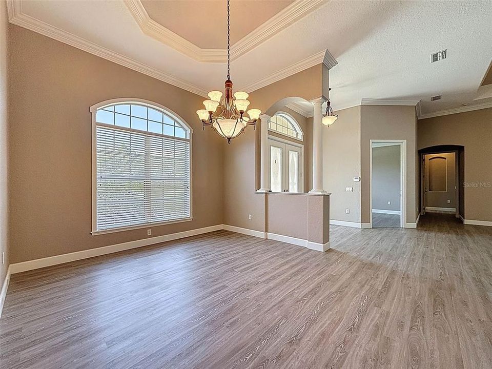 На продажу: $735,000 (4 спален, 3 ванн, 3352 Квадратных фут)