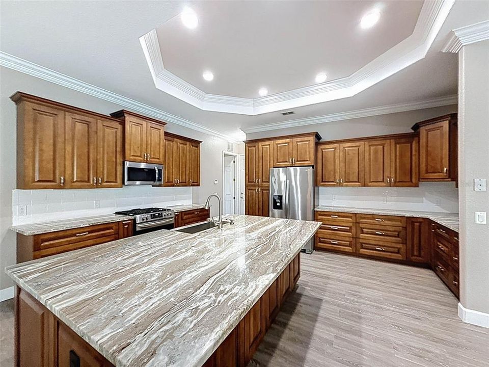 На продажу: $735,000 (4 спален, 3 ванн, 3352 Квадратных фут)