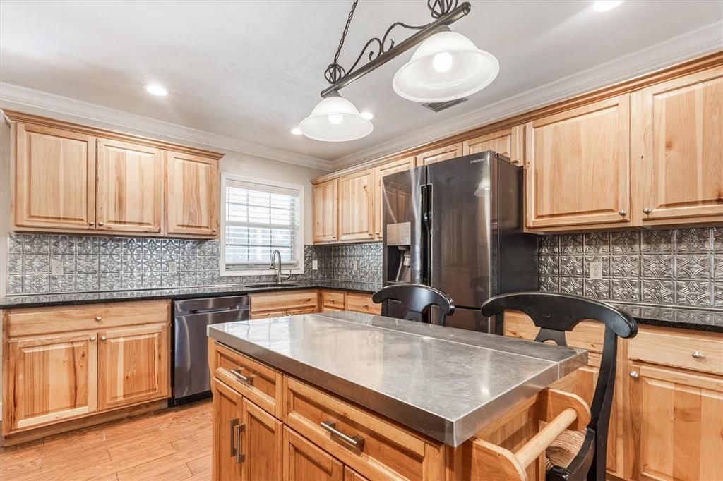 En Venta: $450,000 (3 camas, 2 baños, 1764 Pies cuadrados)
