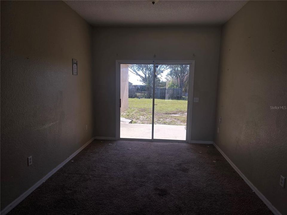 For Sale: $325,000 (4 beds, 2 baths, 1866 Square Feet)