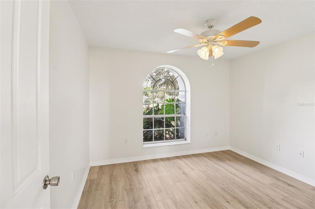 На продажу: $309,000 (3 спален, 2 ванн, 1531 Квадратных фут)