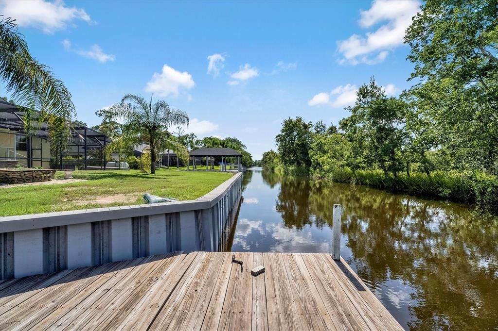 Под контрактом: $585,000 (4 спален, 2 ванн, 2354 Квадратных фут)