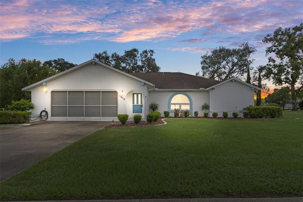 Active With Contract: $284,500 (3 beds, 2 baths, 1639 Square Feet)