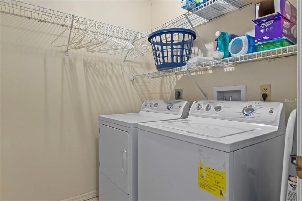 Active With Contract: $284,500 (3 beds, 2 baths, 1639 Square Feet)