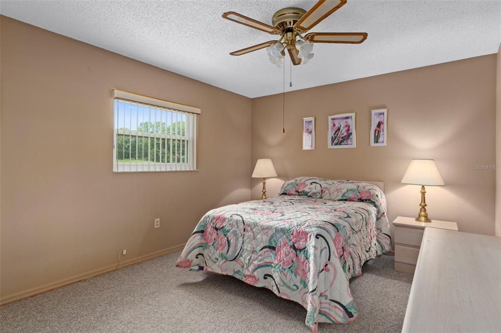 Active With Contract: $284,500 (3 beds, 2 baths, 1639 Square Feet)