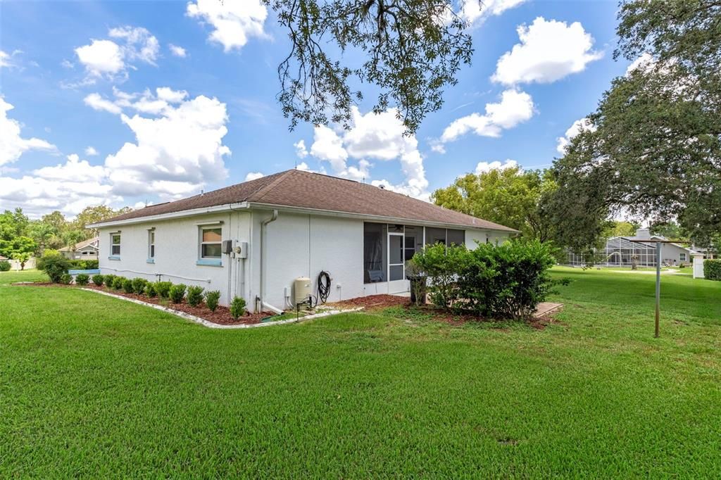 Active With Contract: $284,500 (3 beds, 2 baths, 1639 Square Feet)