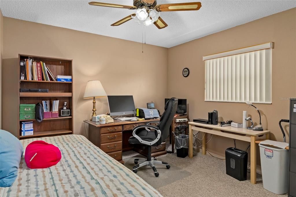 Active With Contract: $284,500 (3 beds, 2 baths, 1639 Square Feet)