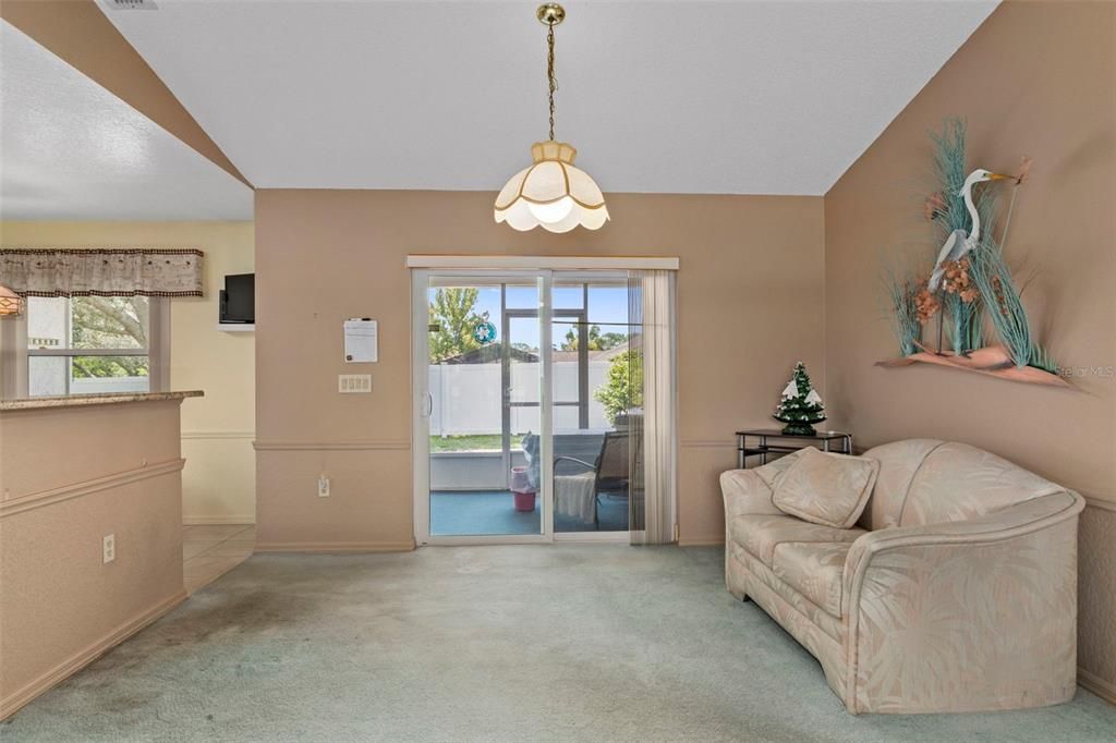 Active With Contract: $284,500 (3 beds, 2 baths, 1639 Square Feet)