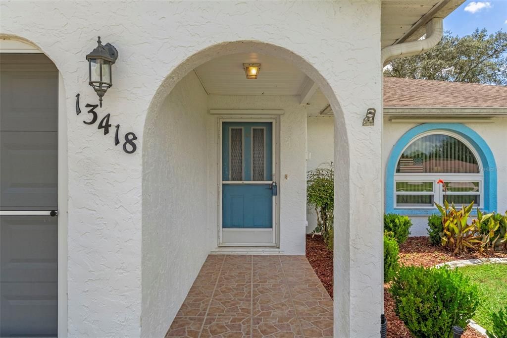 Active With Contract: $284,500 (3 beds, 2 baths, 1639 Square Feet)