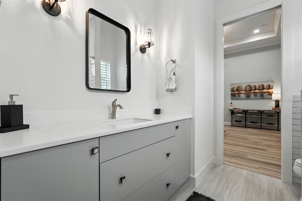 For Sale: $3,995,000 (5 beds, 4 baths, 4612 Square Feet)