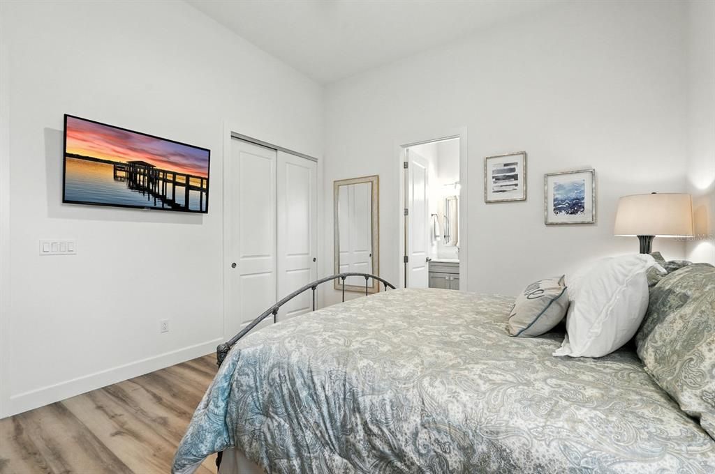 For Sale: $3,995,000 (5 beds, 4 baths, 4612 Square Feet)