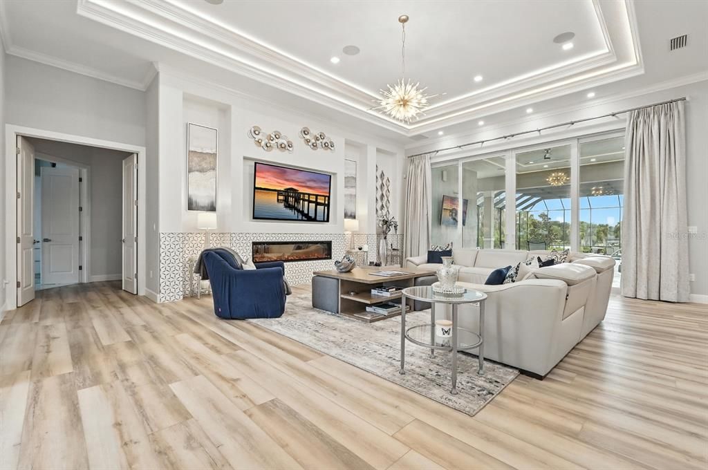 For Sale: $3,995,000 (5 beds, 4 baths, 4612 Square Feet)