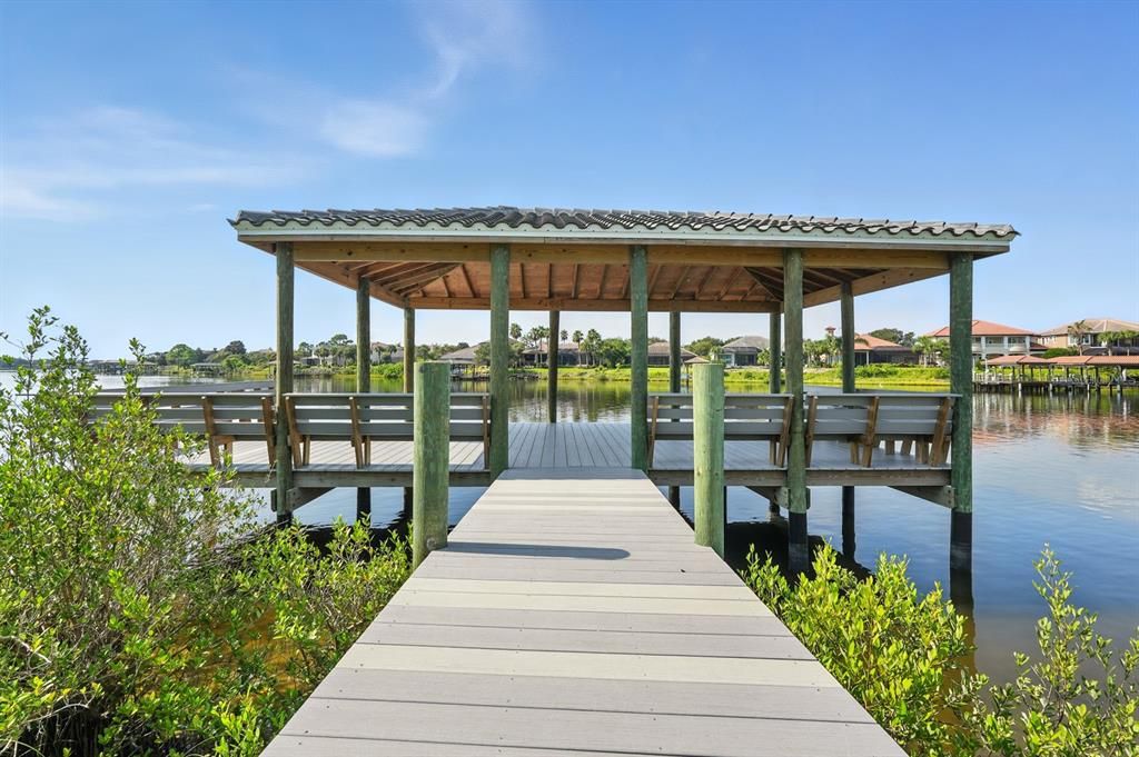 For Sale: $3,995,000 (5 beds, 4 baths, 4612 Square Feet)