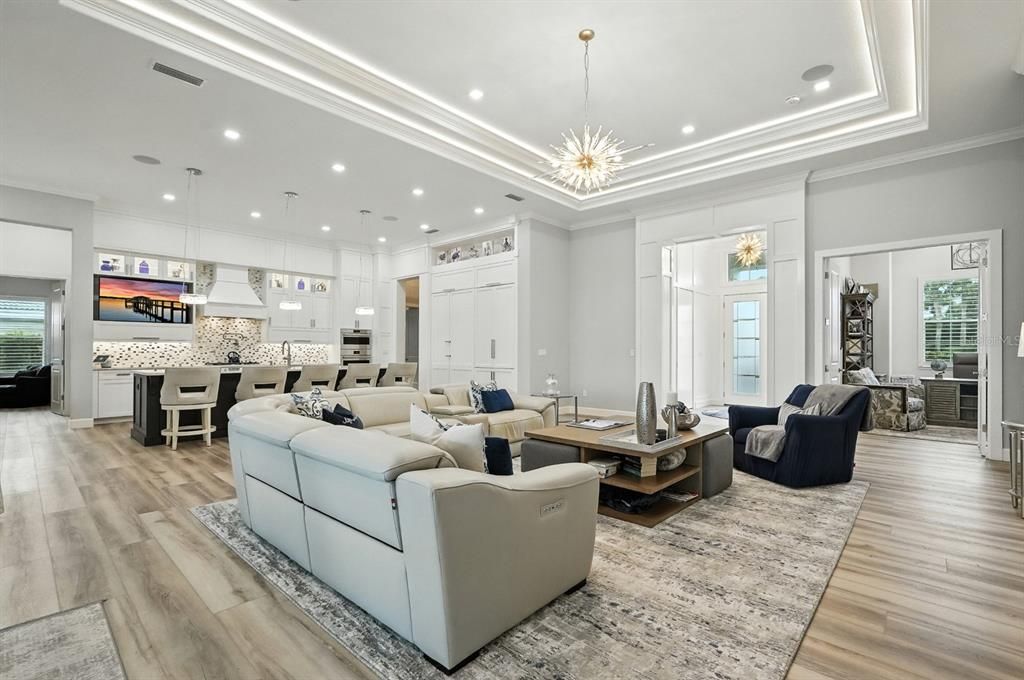 For Sale: $3,995,000 (5 beds, 4 baths, 4612 Square Feet)