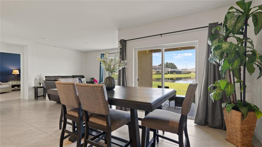 待售: $419,900 (4 贝兹, 2 浴室, 1830 平方英尺)