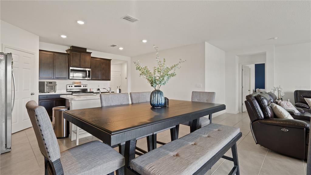 待售: $419,900 (4 贝兹, 2 浴室, 1830 平方英尺)