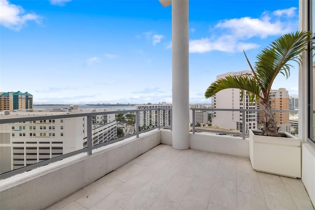 На продажу: $3,250,000 (3 спален, 3 ванн, 2845 Квадратных фут)