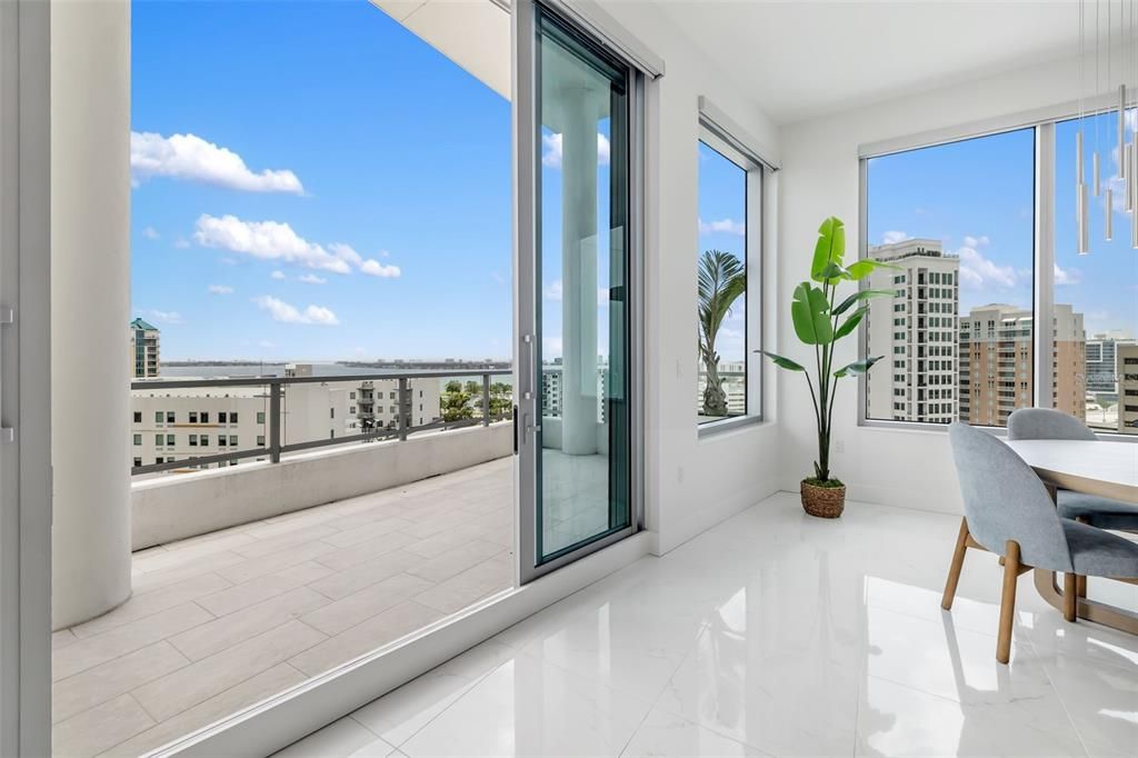 На продажу: $3,250,000 (3 спален, 3 ванн, 2845 Квадратных фут)