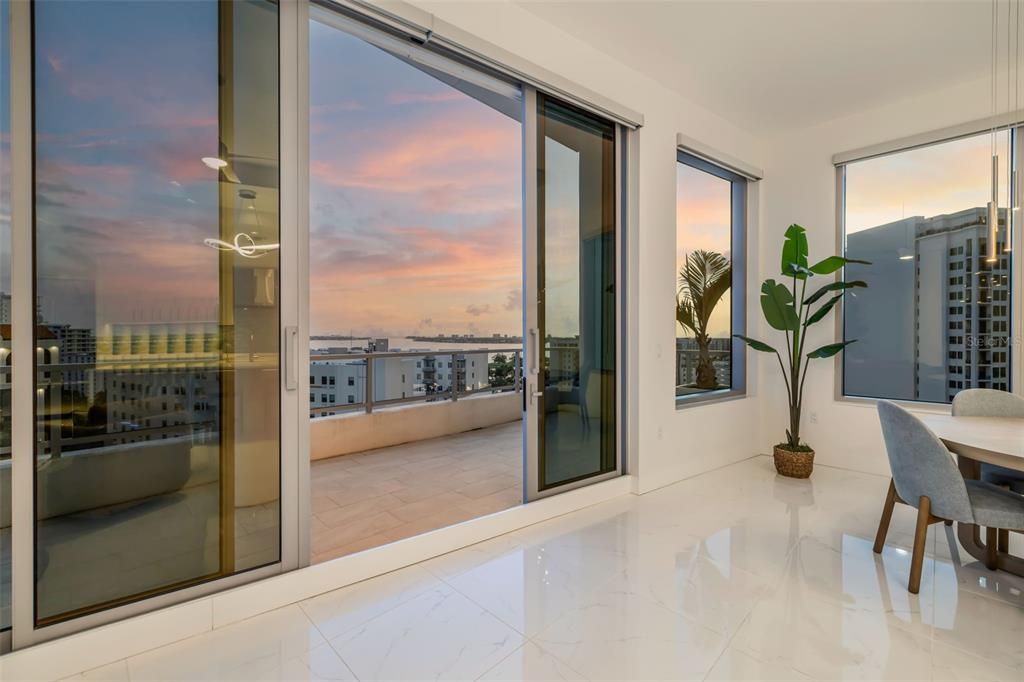 На продажу: $3,250,000 (3 спален, 3 ванн, 2845 Квадратных фут)