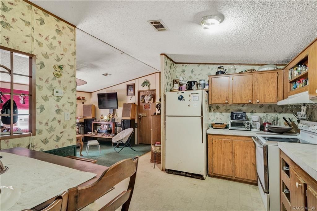 En Venta: $235,000 (3 camas, 2 baños, 960 Pies cuadrados)