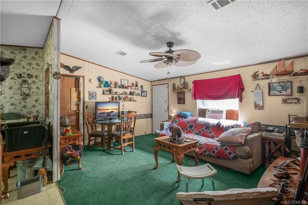 En Venta: $235,000 (3 camas, 2 baños, 960 Pies cuadrados)