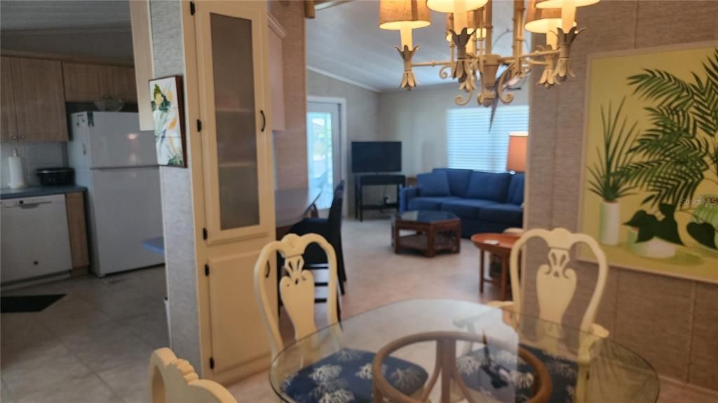 На продажу: $125,000 (2 спален, 2 ванн, 959 Квадратных фут)