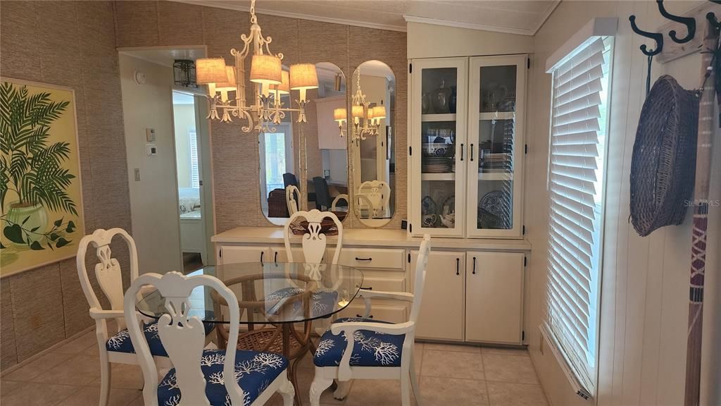 На продажу: $125,000 (2 спален, 2 ванн, 959 Квадратных фут)