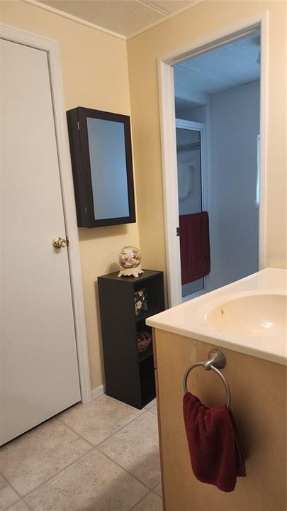 На продажу: $125,000 (2 спален, 2 ванн, 959 Квадратных фут)