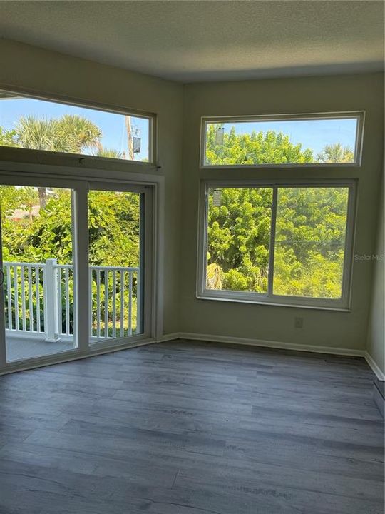 En Venta: $425,000 (2 camas, 2 baños, 1581 Pies cuadrados)