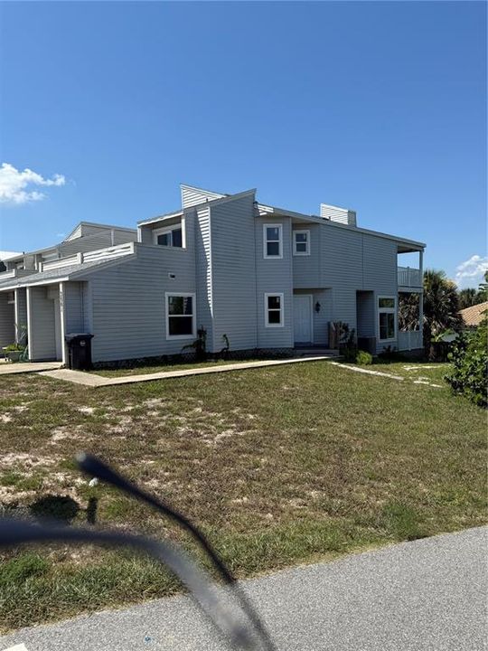 En Venta: $425,000 (2 camas, 2 baños, 1581 Pies cuadrados)