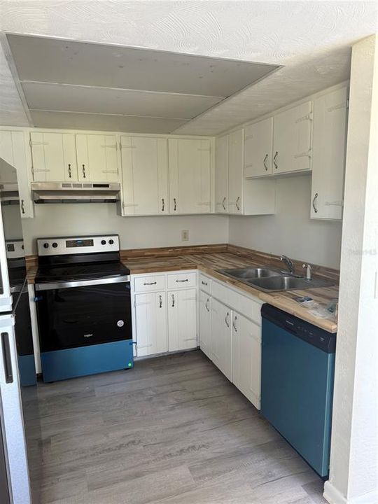 En Venta: $425,000 (2 camas, 2 baños, 1581 Pies cuadrados)