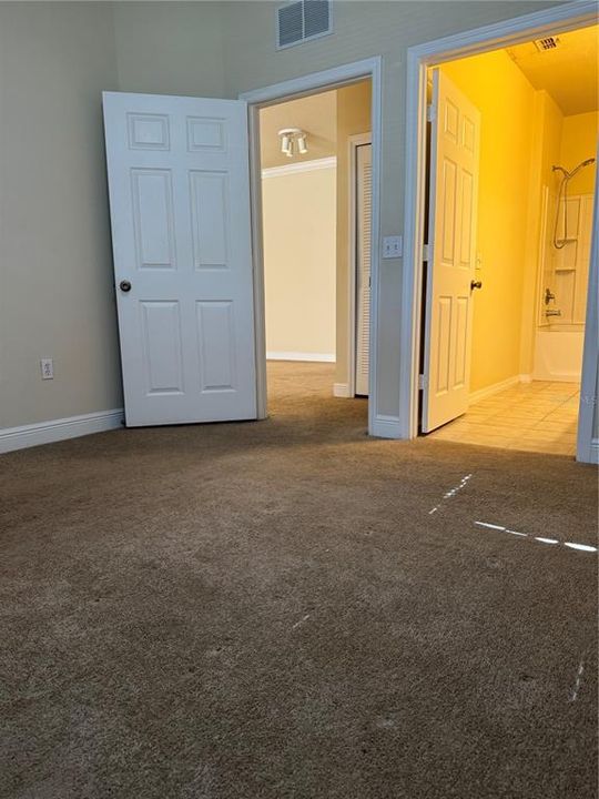 For Rent: $1,450 (1 beds, 1 baths, 838 Square Feet)