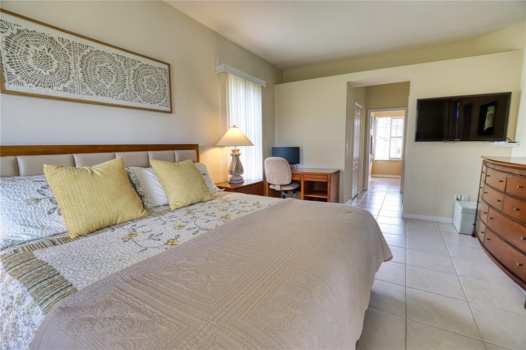 For Sale: $415,000 (2 beds, 2 baths, 1699 Square Feet)