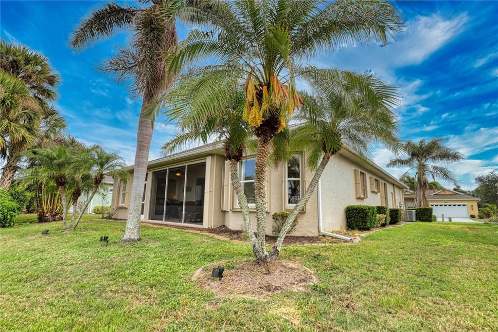 For Sale: $415,000 (2 beds, 2 baths, 1699 Square Feet)