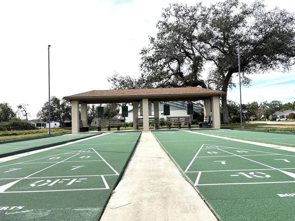 For Sale: $415,000 (2 beds, 2 baths, 1699 Square Feet)