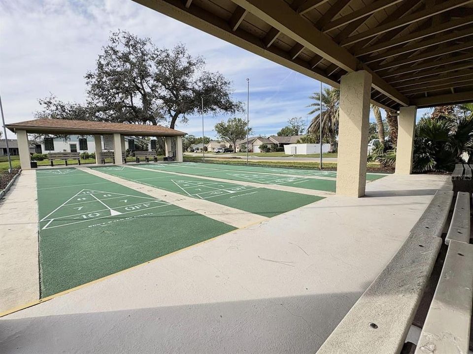 For Sale: $415,000 (2 beds, 2 baths, 1699 Square Feet)