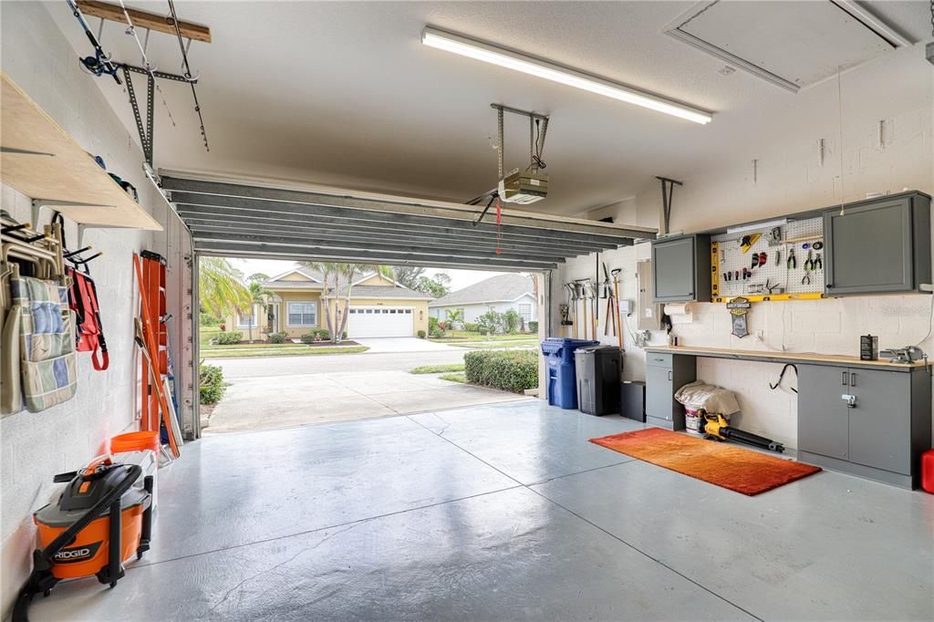 For Sale: $415,000 (2 beds, 2 baths, 1699 Square Feet)