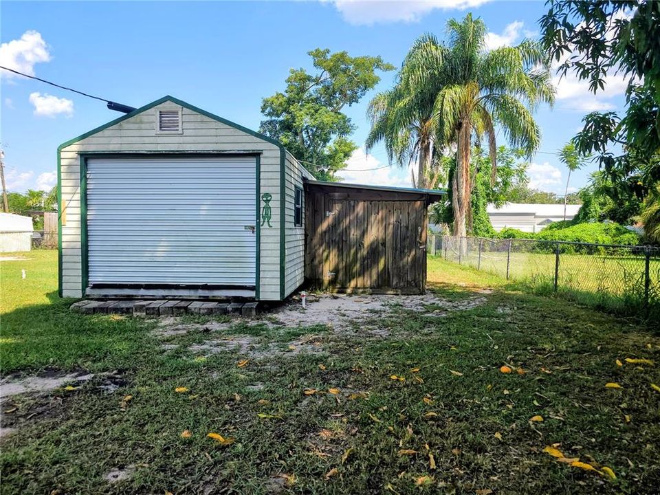 待售: $180,000 (2 贝兹, 2 浴室, 1332 平方英尺)