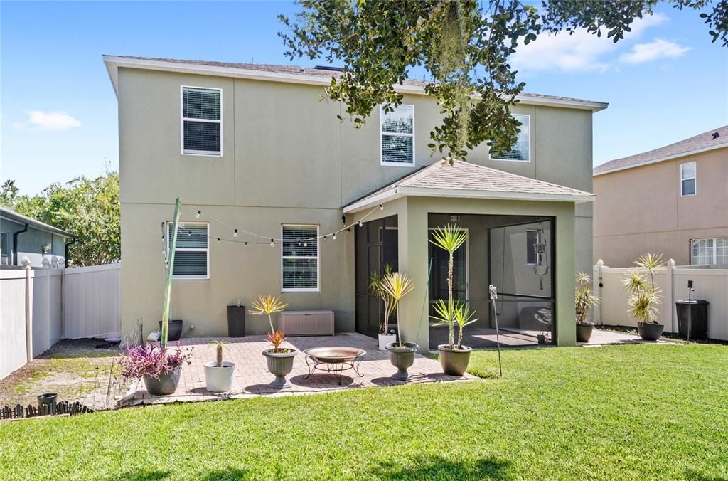 Activo con contrato: $495,000 (4 camas, 2 baños, 2214 Pies cuadrados)