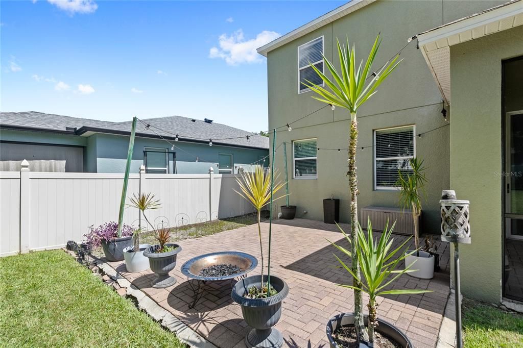 Activo con contrato: $495,000 (4 camas, 2 baños, 2214 Pies cuadrados)