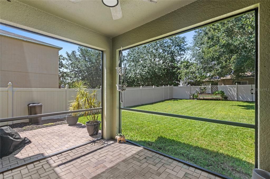 Activo con contrato: $495,000 (4 camas, 2 baños, 2214 Pies cuadrados)