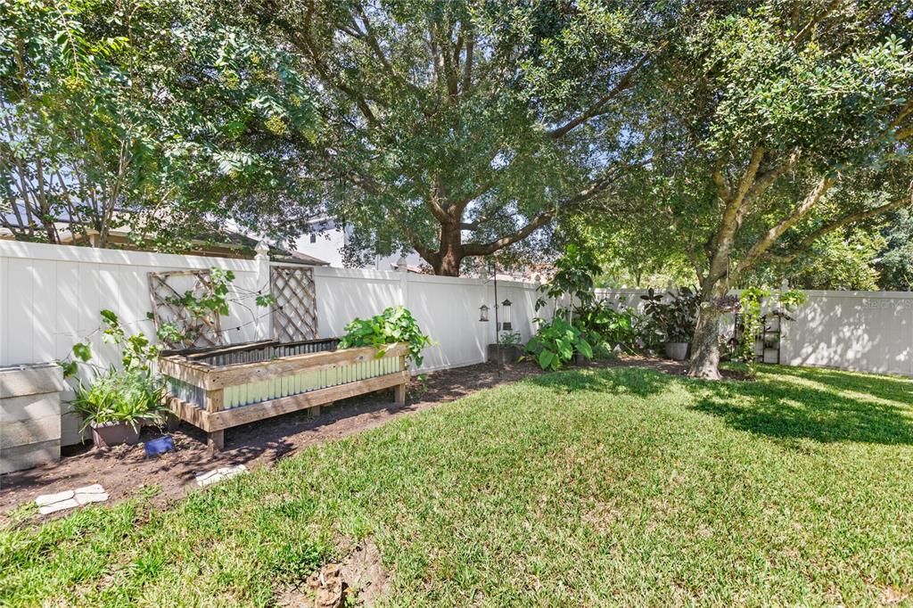 Activo con contrato: $495,000 (4 camas, 2 baños, 2214 Pies cuadrados)