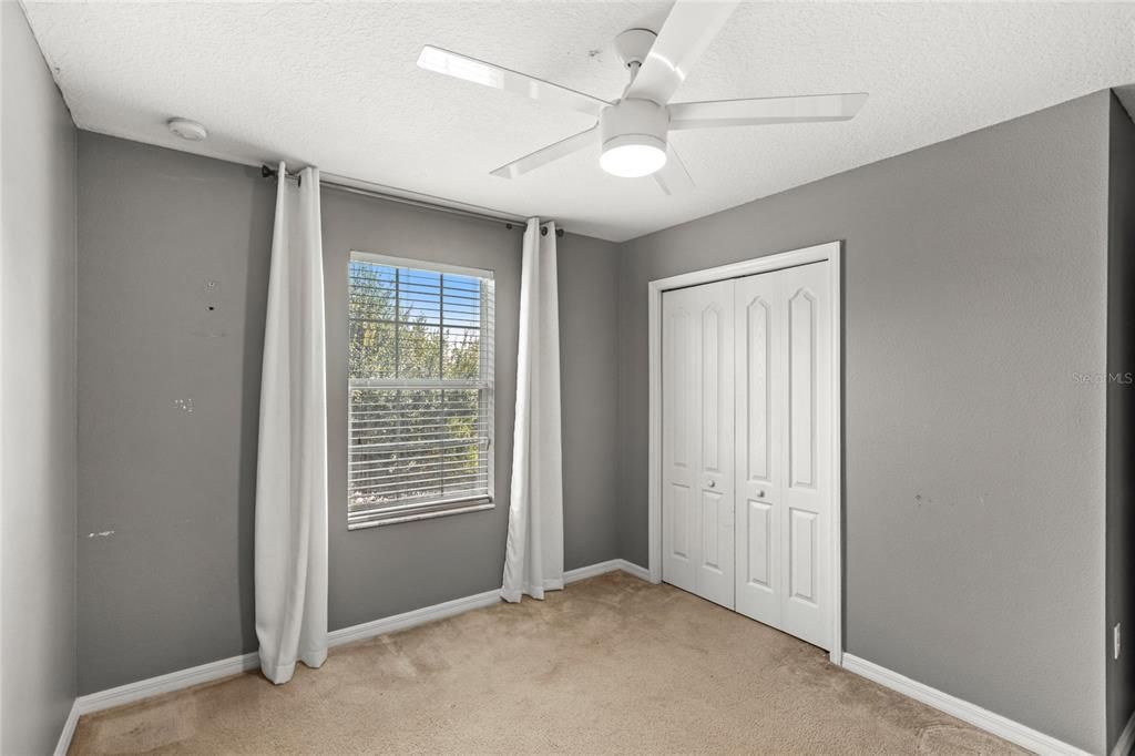 Activo con contrato: $495,000 (4 camas, 2 baños, 2214 Pies cuadrados)