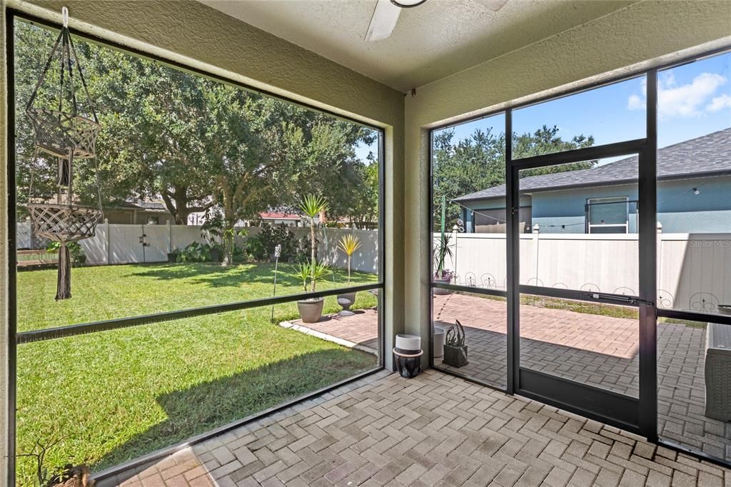 Activo con contrato: $495,000 (4 camas, 2 baños, 2214 Pies cuadrados)