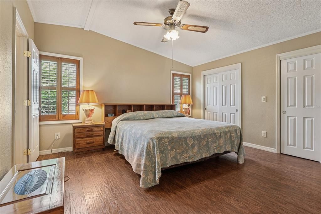 Activo con contrato: $224,900 (2 camas, 2 baños, 1388 Pies cuadrados)