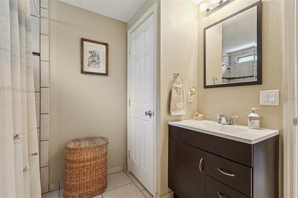 Activo con contrato: $224,900 (2 camas, 2 baños, 1388 Pies cuadrados)