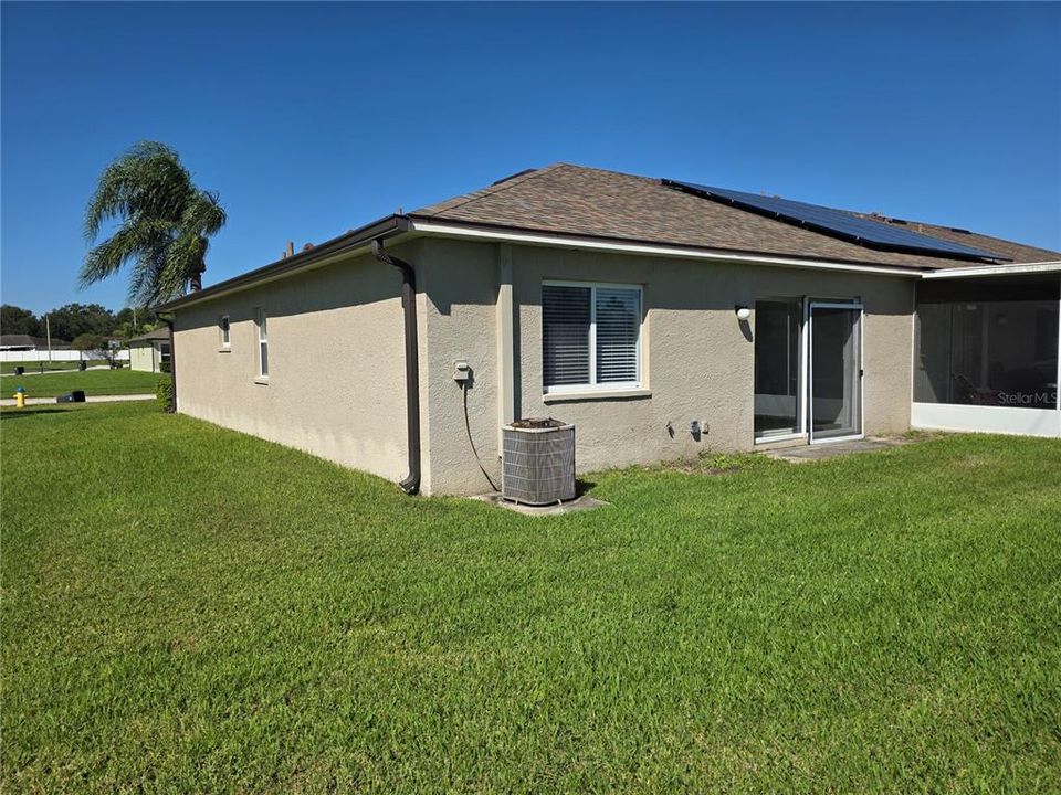 For Rent: $1,800 (2 beds, 2 baths, 1130 Square Feet)