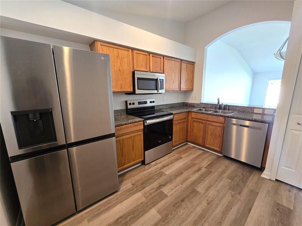For Rent: $1,800 (2 beds, 2 baths, 1130 Square Feet)