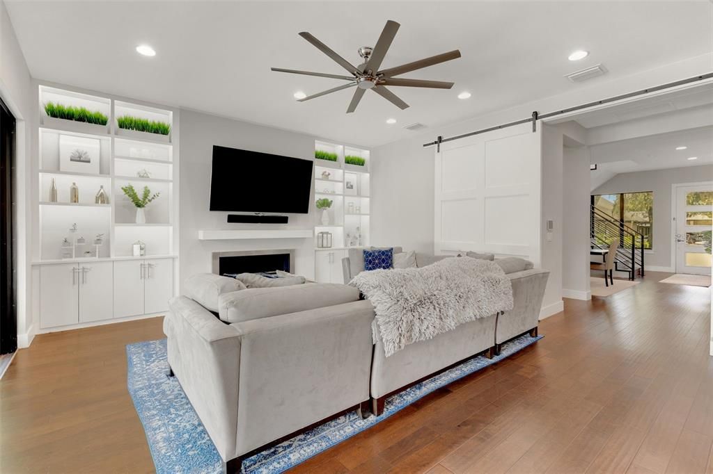 For Sale: $1,199,000 (4 beds, 3 baths, 2894 Square Feet)